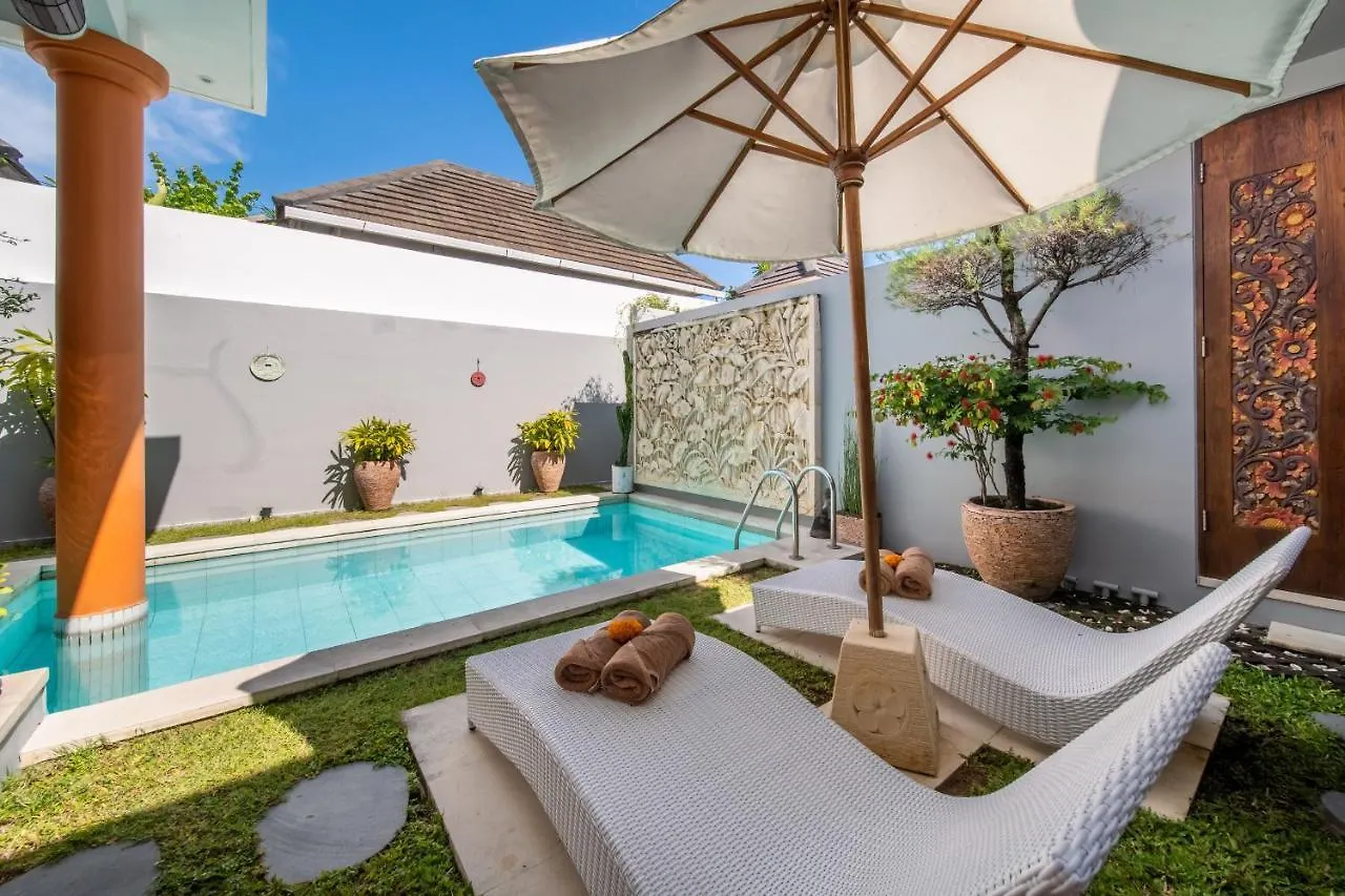 Villa Vaiana Seminyak סמיניאק